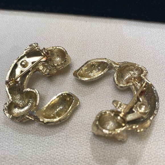 Vintage Enamel And Rhinestone Fox Pins (2) Brooches - Picture 15 of 16